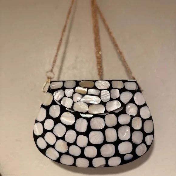 Intricate Design, one of a kind, Ramla bags! Hand made, artistic design style! - Picture 4 of 7